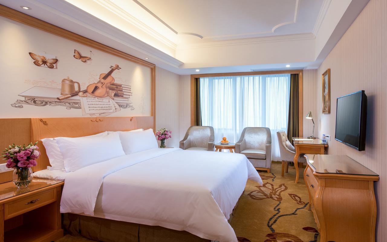Vienna 3 Best Hotel Meilong Road Shenzhen Exteriör bild